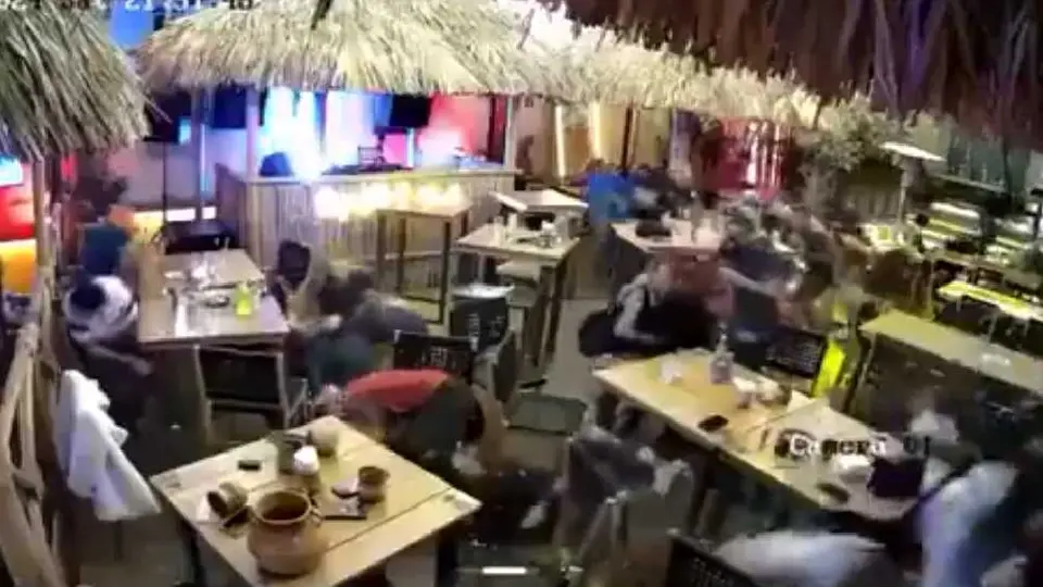Ataque armado en bar de Querétaro deja 10 muertos y varios heridos