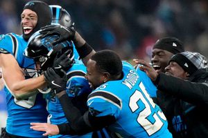 Eddy Pineiro conecta gol de campo para darle la victoria a Panthers sobre Giants en Alemania