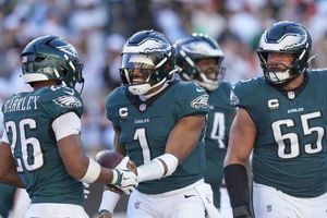Filadelfia saca un nuevo triunfo al vencer a Cincinnati por 20 puntos