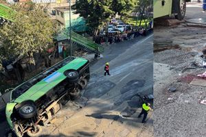 Un camión de la ruta 70 sufre volcadura por exceso de velocidad en la carretera México-Cuernavaca
