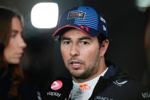 Checo Pérez publicó historia con enigmática canción: "Nos mudaremos pronto"