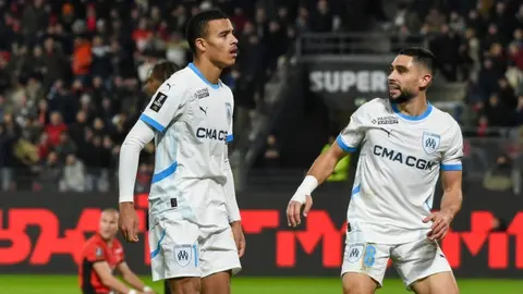 Mason Greenwood anota y Marsella gana en Rennes para acercarse al líder, PSG