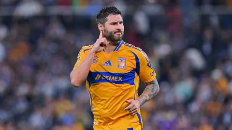 ¡Histórico! Gignac llega a los 400 partidos oficiales con Tigres