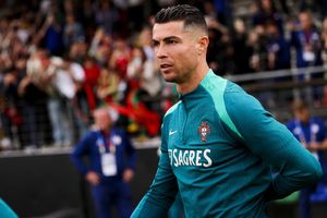 Tuporia arremete contra Cristiano Ronaldo al decantarse por Messi para ser su próximo invitado