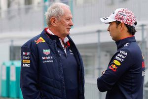 Helmut Marko asegura que están 'buscando una solución' para el futuro de Checo Pérez