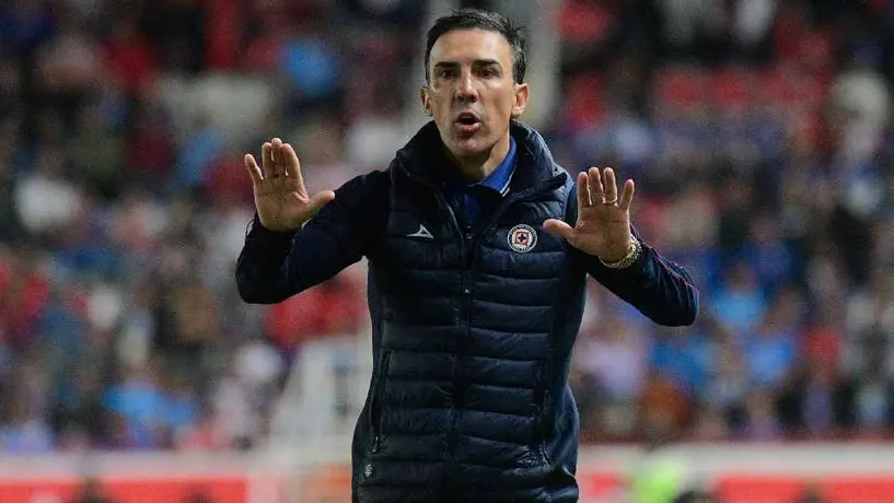 Vicente Sánchez no piensa en su continuidad con Cruz Azul: 'Vivo un día a la vez'