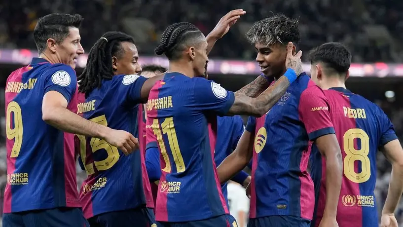 Barcelona goleó al Real Madrid y se corona en la Supercopa de España