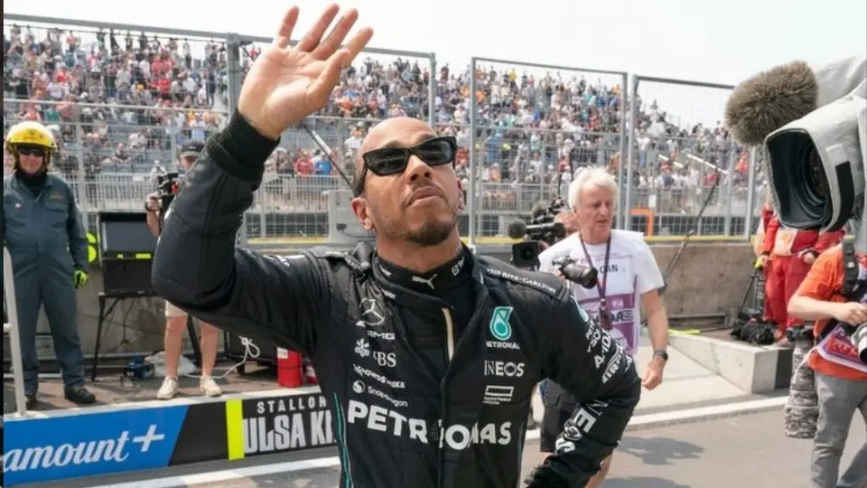 Lewis Hamilton dice que 'subestimó' lo difícil que sería dejar a Mercedes por Ferrari