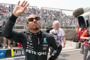 Lewis Hamilton dice que 'subestimó' lo difícil que sería dejar a Mercedes por Ferrari