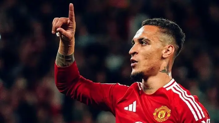 Manchester United llega a acuerdo con Betis para cesión de Antony