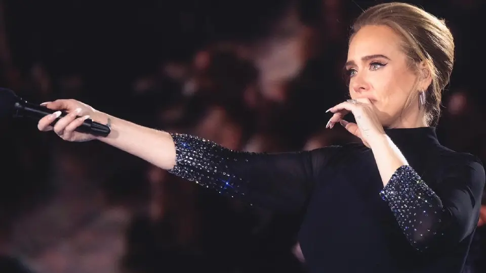 Adele es acusada de plagio; juez prohíbe reproducir una de sus canciones a nivel mundial