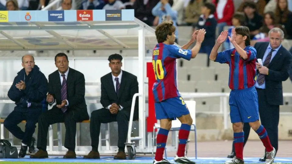 Lionel Messi cumple 22 años de su debut oficial con Barcelona: así comenzó la historia de La Pulga