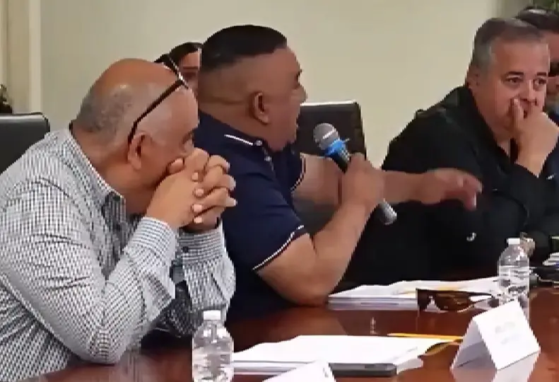 El regidor Juan Carlos Álvarez llamó al alcalde 'Porky' y 'homosexual frustrado' / Especial