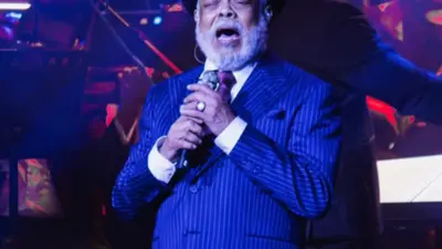 VIDEO / Francisco Céspedes: ¿cuál es su estado de salud tras casi sufrir un desmayo en pleno concierto?