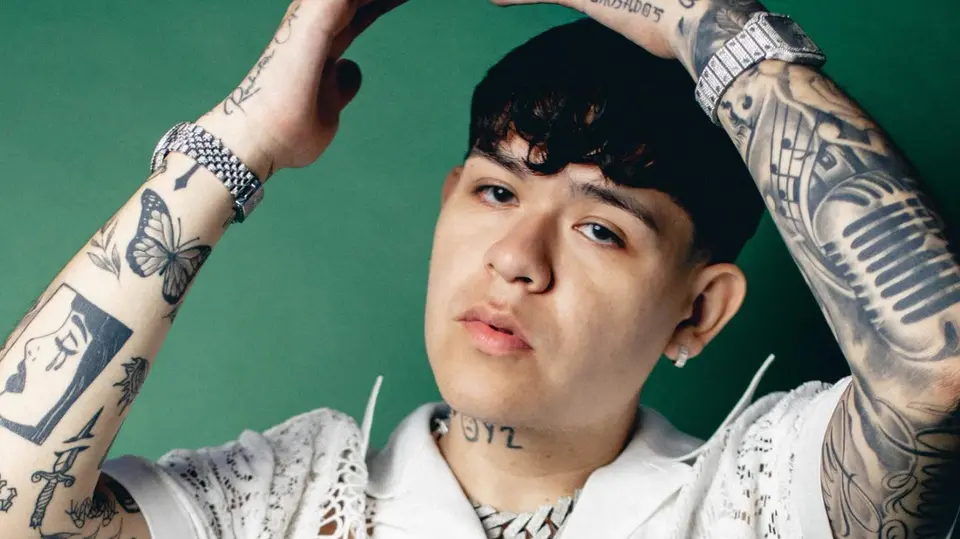 Junior H se volvió tendencia en redes sociales luego de que usuarios lo relacionaran con rumores sobre un supuesto diagnóstico de VIH, sin pruebas que lo confirmen. / @juniorhoficial