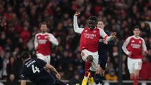 Bukayo Saka seguirá siendo jugador del Arsenal por lo menos cuatro años más | AP