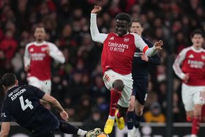 Bukayo Saka seguirá siendo jugador del Arsenal por lo menos cuatro años más | AP