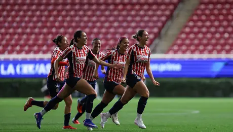 Chivas remonta y golea a Atlas de cara al Clásico Nacional ante América