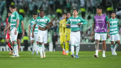 León se aprovecha de Santos y saca la victoria en casa
