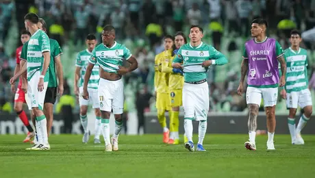 León se aprovecha de Santos y saca la victoria en casa