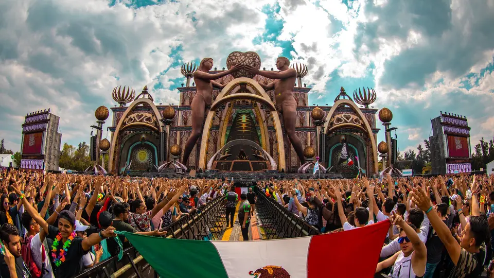 Ya esta todo listo para disfrutar de 3 días de música electrónica en el Autódromo Hermanos Rodríguez / FB: @ElectricDaisyCarnivalMexico