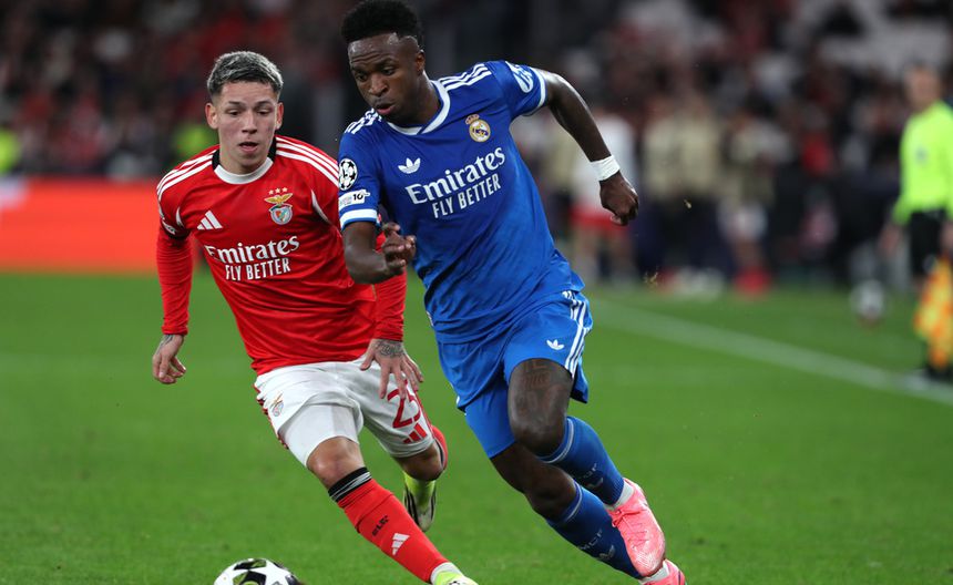 Vinicius se enfrenta a Gianluca Prestianni en el compromiso entre Benfica y Real Madrid | AP