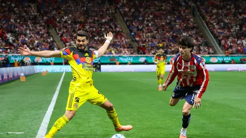 Henry Martín fue controlado por el Rebaño en el reciente Clásico Nacional. l MEXSPORT
