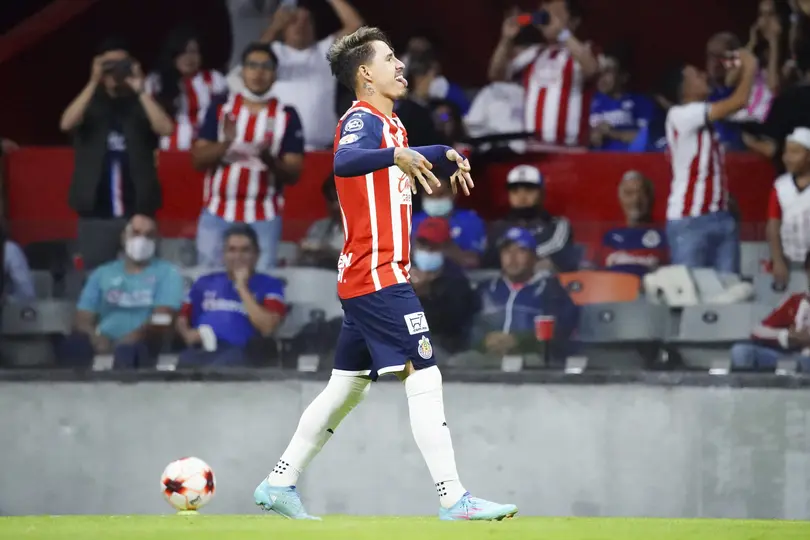 Cristian Calderón celebra su gol ante Cruz Azul en el Clausura 2022 | IMAGO 7