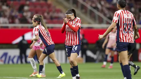 Alicia Cervantes en lamento en el partido entre Chivas y Atlas | IMAGO 7