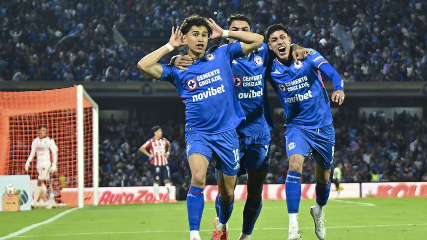 Jeremy Márquez celebra su gol contra Chivas en el partido de vuelta de los Cuartos de Final del Apertura 2025 | IMAGO 7