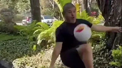 El Travieso Guzmán se vuelve viral por comercial con poca técnica