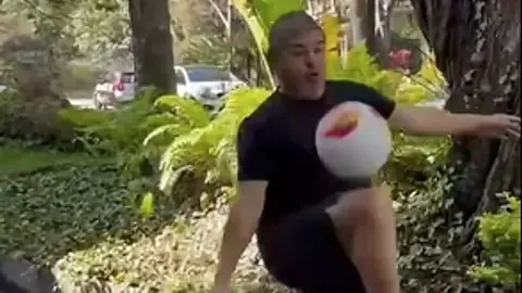 El Travieso Guzmán se vuelve viral por comercial con poca técnica
