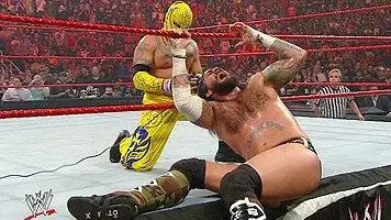 Rey Mysterio ha puesto en juego su máscara en par de ocasiones | wwe.com