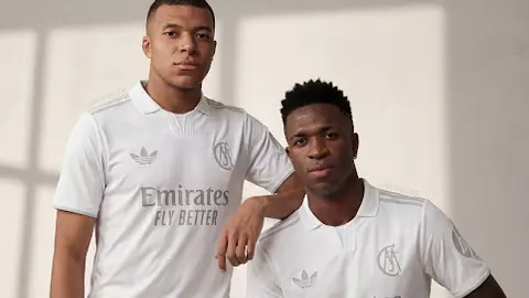 Mbappé y Vinicius con nuevo jersey l footyheadlines.com
