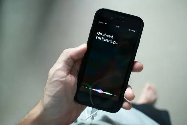 Se espera que Apple presente una versión renovada de Siri impulsada por inteligencia artificial./ Pixabay