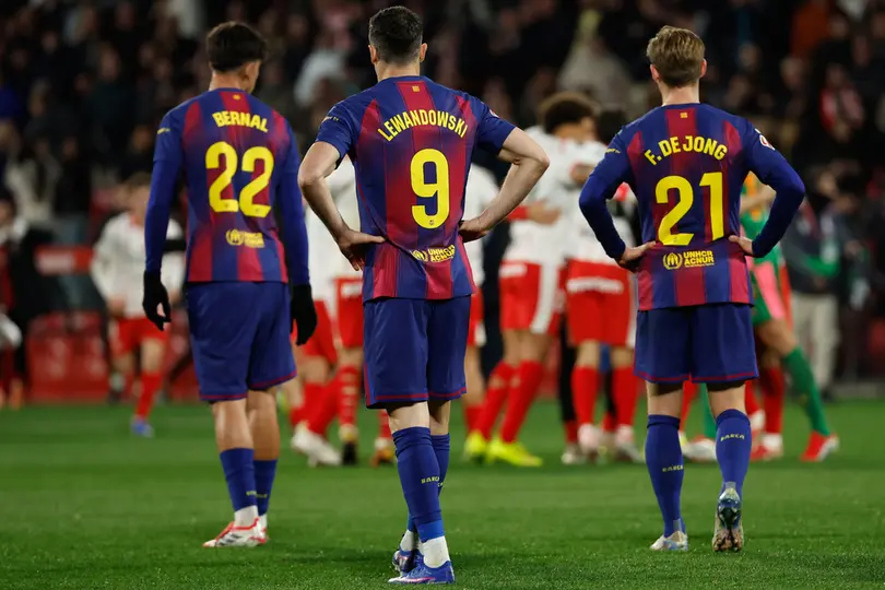 Jugadores de Barcelona en lamento tras la derrota contra Girona | AP