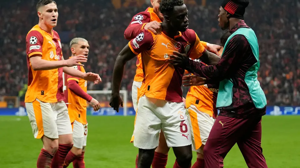 Galatasaray golea a la Juventus l AP