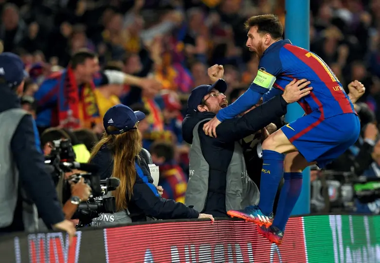 Lionel Messi ante PSG en 2017 | AFP