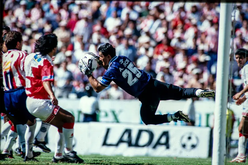 Adolfo Ríos, leyenda del futbol mexicano, con Necaxa | MEXSPORT