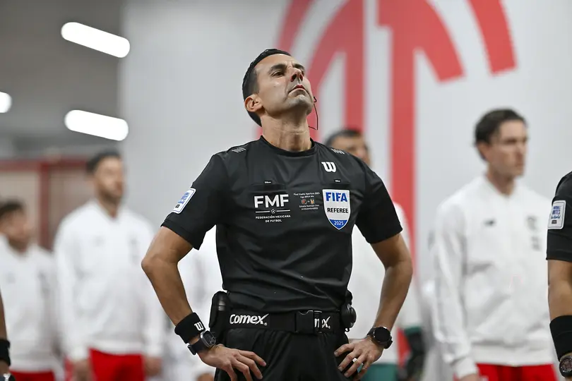 César Arturo Ramos Palazuelos previo al partido de vuelta de la Final entre Toluca y Tigres en el Apertura 2025 | IMAGO 7