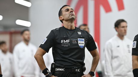 César Arturo Ramos Palazuelos previo al partido de vuelta de la Final entre Toluca y Tigres en el Apertura 2025 | IMAGO 7