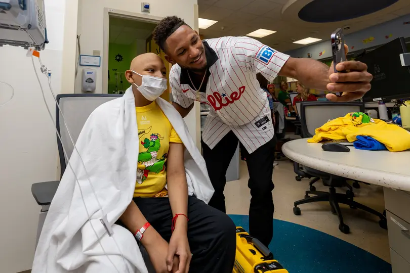 Johan Rojas en noble causa l X:Phillies