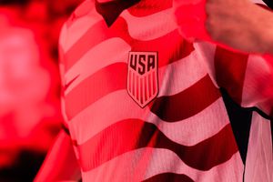 USA presentó sus dos uniformes para la copa del Mundo | X @USMNT