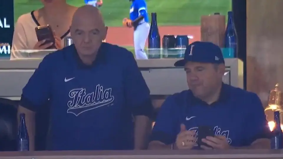 Gianni Infantino, presente en el Clásico Mundial de Béisbol para apoyar a Italia