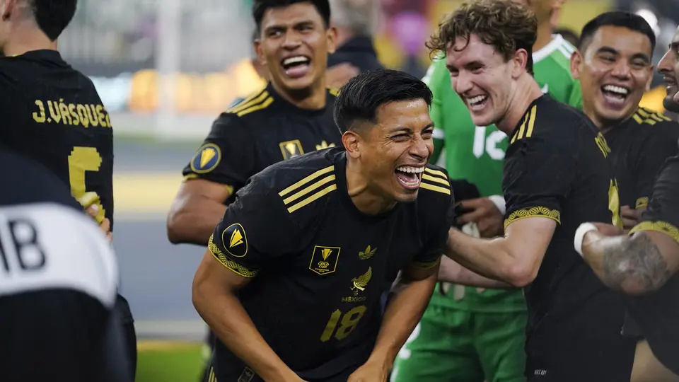Ángel Sepúlveda celebrando el título de Copa Oro con la Selección Mexicana | IMAGO7