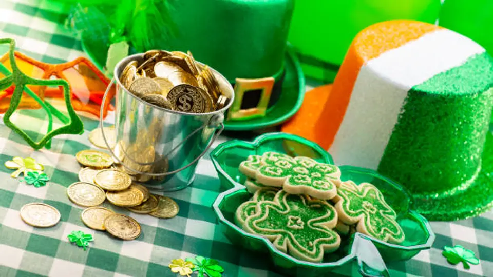 El color verde y el trébol son los símbolos más representativos de esta festividad mundial./ Pixabay