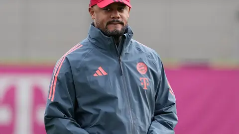Kompany dice que Bayern quizá no necesite al portero de 16 años pese a crisis de lesiones