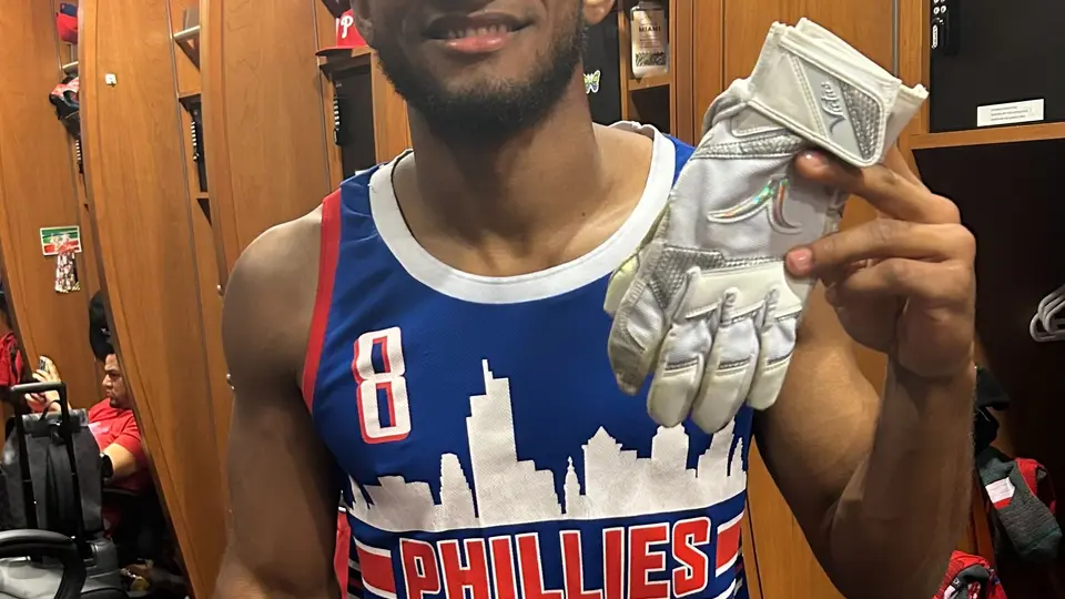 Jardinero de los Phillies l X:Phillies