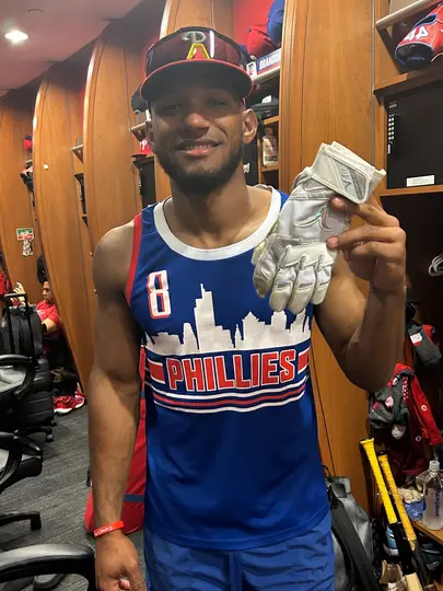 Jardinero de los Phillies l X:Phillies
