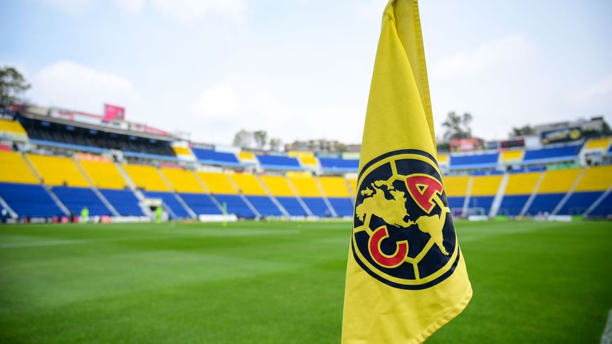 Banderín de América durante un partido en el Estadio Ciudad de los Deportes | IMAGO 7